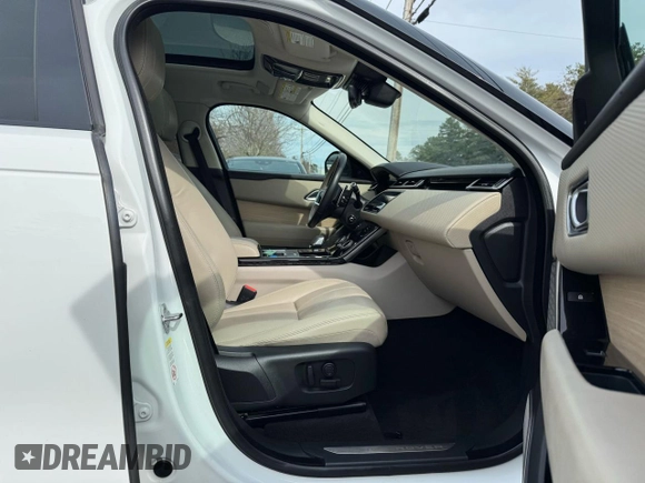 2021 Land Rover Range Rover Velar with VIN SALYJ2EU4MA301807, listed as a Copart auction lot 54084475 with 79,679 mi miles and Clean Title. Bid and sale history available at DreamBid. Image 5.