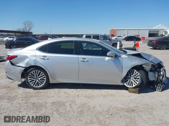 2013 Lexus ES 4dr Sdn with VIN JTHBK1GG2D2045719, listed as a IAAI auction lot 41854022 with 148,856 mi miles. Bid and sale history available at carsss.com. Image 13.