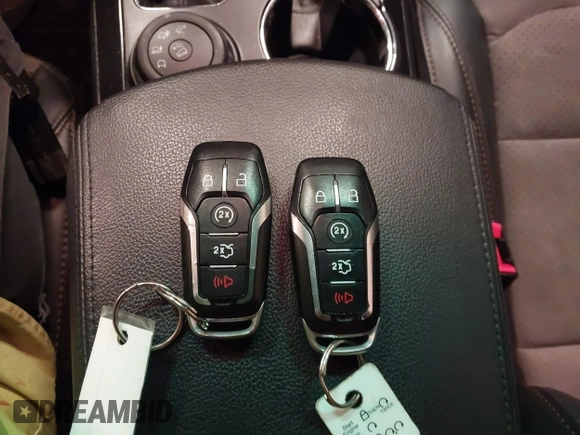 2017 Ford Explorer XLT z VIN 1FM5K8D83HGA30672, wystawiony jako IAAI lot #42209007 z przebiegiem 82 988 mil mil oraz . Historia ofert i sprzedaży dostępna na DreamBid. Obrazek 11.