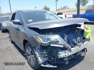 2019 Nissan Pathfinder SL with VIN 5N1DR2MNXKC580685, listed as a IAAI auction lot 42598634 with 121,188 mi miles and . Bid and sale history available at DreamBid. Image 1.