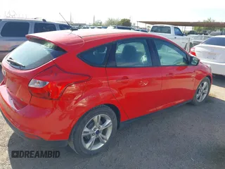 2014 Ford Focus SE z VIN 1FADP3K27EL260436, wystawiony jako IAAI lot #42328945 z przebiegiem 117 022 mil mil oraz . Historia ofert i sprzedaży dostępna na DreamBid. Obrazek 4.