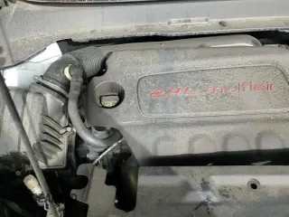 2018 Jeep Compass Latitude с VIN 3C4NJDBB9JT176803, выставлен на аукционе Copart как лот 84553475 с пробегом 55 473 миль миль и Списание • Salvage title. История ставок и продаж доступна на DreamBid. Изображение 16.