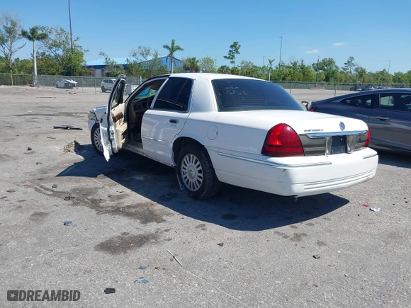 2007 Mercury Grand Marquis LS with VIN 2MEFM75VX7X623356, listed as a IAAI auction lot 41783361 with 157,921 mi miles. Bid and sale history available at carsss.com. Image 3.