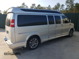 2022 GMC Savana Cargo Van with VIN 1GTW7BF72N1240075, listed as a Copart auction lot 76079194 with 38,922 mi miles and Clean Title. Bid and sale history available at carsss.com. Image 3.