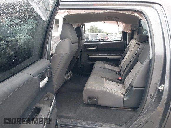 2014 Toyota Tundra SR5 z VIN 5TFEM5F16EX082421, wystawiony jako IAAI lot #40735426 z przebiegiem 173 005 mil mil oraz . Historia ofert i sprzedaży dostępna na DreamBid. Obrazek 8.