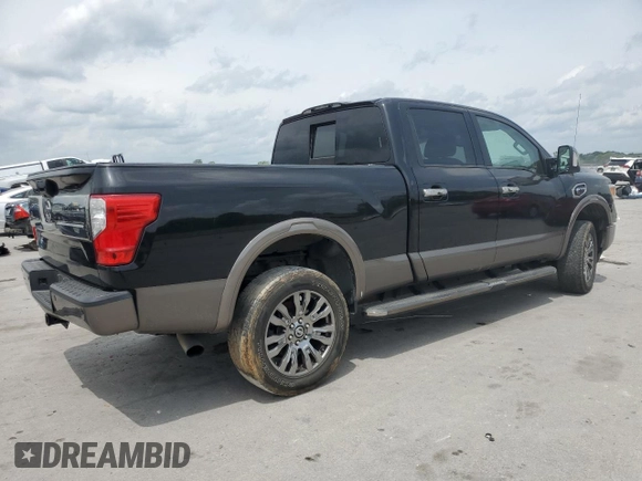 2016 Nissan Titan Platinum Reserve z VIN 1N6BA1F26GN506432, wystawiony jako Copart lot #55596075 z przebiegiem 153 972 mil mil oraz Czysty tytuł • Clean title. Historia ofert i sprzedaży dostępna na DreamBid. Obrazek 3.