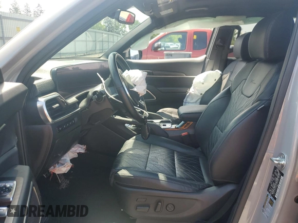 2023 Kia Telluride SX Prestige с VIN 5XYP5DGC2PG374203, выставлен на аукционе Copart как лот 58566825 с пробегом 60 658 миль миль и Списание • Salvage title. История ставок и продаж доступна на DreamBid. Изображение 7.