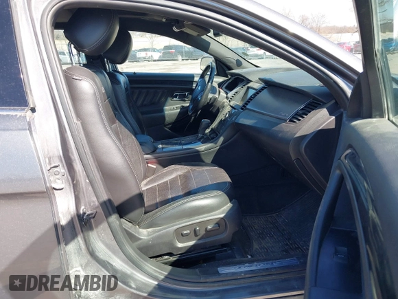 2013 Ford Taurus SHO с VIN 1FAHP2KT0DG220825, выставлен на аукционе IAAI как лот 41851095 с пробегом 163 797 миль миль и . История ставок и продаж доступна на DreamBid. Изображение 5.