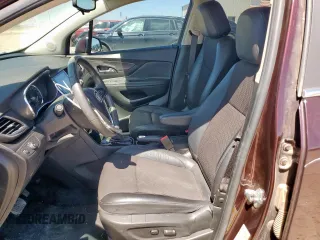 2017 Buick Encore Preferred z VIN KL4CJASB9HB189403, wystawiony jako Copart lot #57882825 z przebiegiem 93 667 mil mil oraz Szkoda całkowita • Salvage title. Historia ofert i sprzedaży dostępna na DreamBid. Obrazek 7.