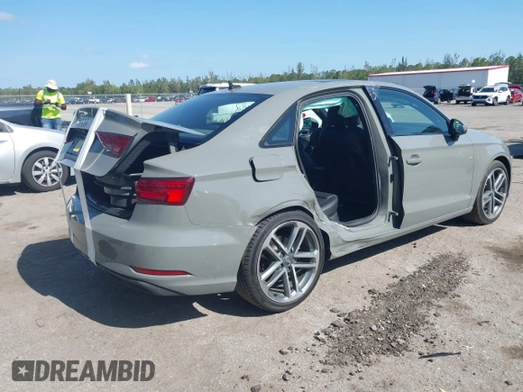 2020 Audi A3 Premium z VIN WAUAUGFFXLA002962, wystawiony jako IAAI lot #42138035 z przebiegiem 22 456 mil mil oraz . Historia ofert i sprzedaży dostępna na DreamBid. Obrazek 4.