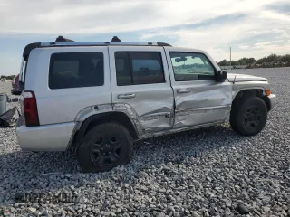 2006 Jeep Commander Limited z VIN 1J8HH58N86C283563, wystawiony jako Copart lot #64751605 z przebiegiem 203 567 mil mil oraz Szkoda całkowita • Salvage title. Historia ofert i sprzedaży dostępna na DreamBid. Obrazek 3.