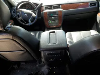 2013 Chevrolet Tahoe LT with VIN 1GNSCBE07DR248842, listed as a Copart auction lot 55423245 with 170,231 mi miles and Salvage title. Bid and sale history available at DreamBid. Image 8.