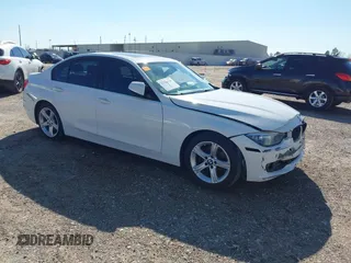 2014 BMW 3 Series 328i z VIN WBA3A5G52ENP27897, wystawiony jako IAAI lot #41626318 z przebiegiem 115 539 mil mil oraz . Historia ofert i sprzedaży dostępna na DreamBid. Obrazek 1.