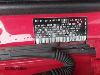 2019 Volkswagen Beetle S с VIN 3VWFD7AT1KM708397, выставлен на аукционе IAAI как лот 41919925 с пробегом 106 958 миль миль и . История ставок и продаж доступна на DreamBid. Изображение 9.