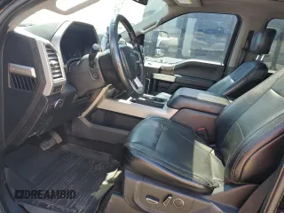 2017 Ford F-250 Lariat z VIN 1FT7W2BTXHEF17286, wystawiony jako Copart lot #55722875 z przebiegiem 75 231 mil mil oraz Czysty tytuł • Clean title. Historia ofert i sprzedaży dostępna na DreamBid. Obrazek 7.