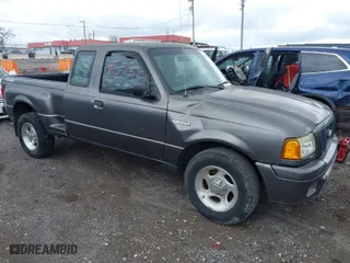 2004 Ford Ranger XL with VIN 1FTYR14U14PA61284, listed as a IAAI auction lot 41967952 with 193,680 mi miles. Bid and sale history available at carsss.com. Image 1.