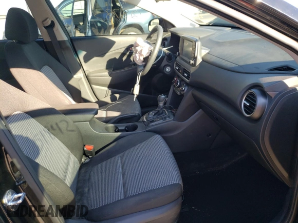 2020 Hyundai Kona SE with VIN KM8K1CAAXLU592482, listed as a Copart auction lot 57751842 with 28,783 mi miles. Bid and sale history available at carsss.com. Image 5.