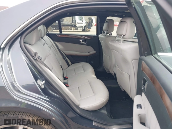 2012 Mercedes-Benz E 350 Luxury with VIN WDDHF8JB0CA563926, listed as a IAAI auction lot 42073792 with 108,703 mi miles and . Bid and sale history available at DreamBid. Image 8.