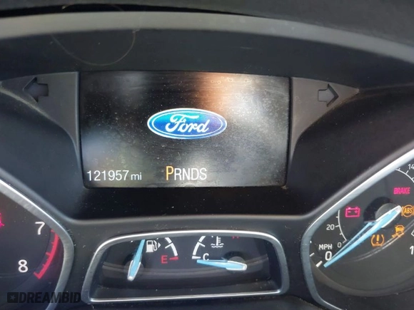 2015 Ford Focus SE with VIN 1FADP3K22FL261768, listed as a IAAI auction lot 41830768 with 121,957 mi miles. Bid and sale history available at carsss.com. Image 7.