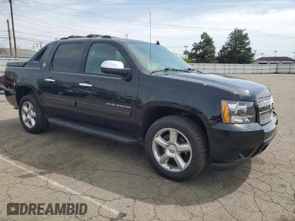 2013 Chevrolet Avalanche LS with VIN 3GNTKEE75DG261563, listed as a Copart auction lot 51963875 with 34,560 mi miles and Salvage title. Bid and sale history available at DreamBid. Image 4.