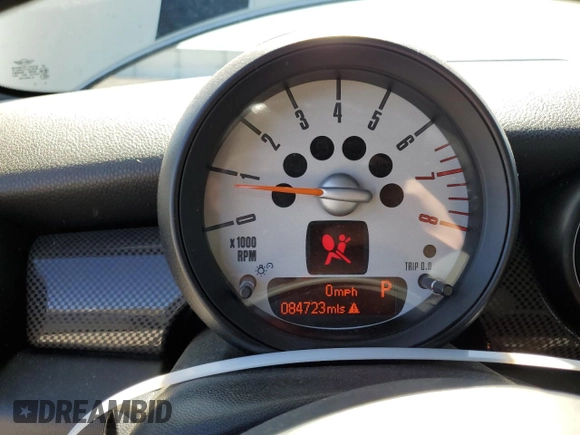 2013 MINI Hardtop S with VIN WMWSV3C52DT389468, listed as a Copart auction lot 57293845 with 84,723 mi miles and Salvage title. Bid and sale history available at DreamBid. Image 9.
