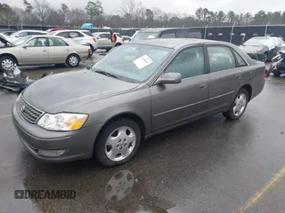 2003 Toyota Avalon XL with VIN 4T1BF28B93U337672, listed as a IAAI auction lot 41626441 with 240,787 mi miles and . Bid and sale history available at carsss.com. Image 2.