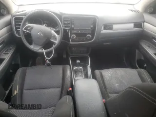2018 Mitsubishi Outlander ES z VIN JA4AD2A37JZ012652, wystawiony jako Copart lot #56644495 z przebiegiem 165 941 mil mil oraz Szkoda całkowita • Salvage title. Historia ofert i sprzedaży dostępna na DreamBid. Obrazek 8.