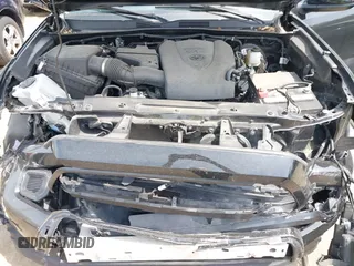 2022 Toyota Tacoma SR with VIN 3TYCZ5AN0NT074683, listed as a IAAI auction lot 42117875 with 51,112 mi miles and . Bid and sale history available at DreamBid. Image 10.
