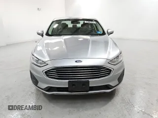 2020 Ford Fusion SE with VIN 3FA6P0H79LR129422, listed as a Copart auction lot 58748455 with 134,292 mi miles and Clean title. Bid and sale history available at DreamBid. Image 5.