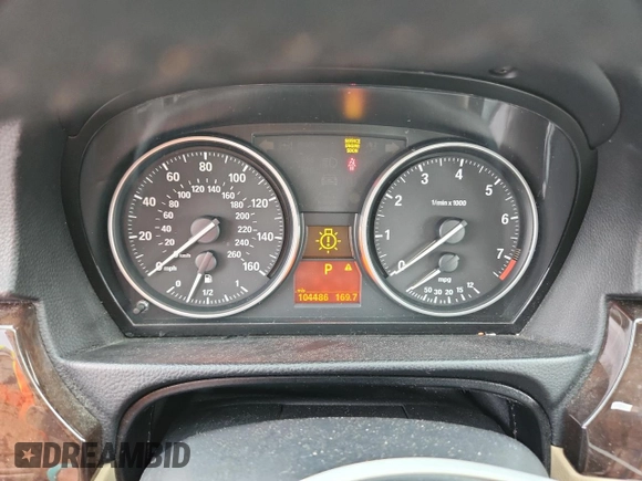 2011 BMW 3 Series 328i with VIN WBAPH5G54BNM74168, listed as a Copart auction lot 65030385 with 104,486 mi miles and Clean title. Bid and sale history available at DreamBid. Image 9.