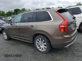 2016 Volvo XC90 T6 Momentum z VIN YV4A22PK1G1052417, wystawiony jako Copart lot #58167205 z przebiegiem 126 220 mil mil oraz Czysty tytuł • Clean title. Historia ofert i sprzedaży dostępna na DreamBid. Obrazek 2.