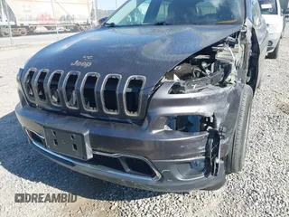 2016 Jeep Cherokee Limited with VIN 1C4PJMDB9GW321735, listed as a IAAI auction lot 41886999 with 62,604 mi miles. Bid and sale history available at carsss.com. Image 6.
