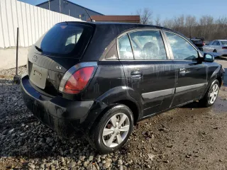 2008 Kia Rio LX with VIN KNADE163986345138, listed as a Copart auction lot 43580185 with 147,067 mi miles and Non Repairable. Bid and sale history available at carsss.com. Image 3.