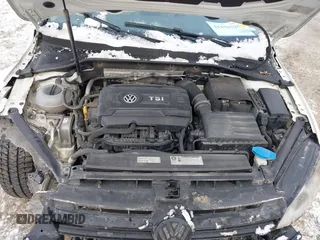 2017 Volkswagen Golf SportWagen S with VIN 3VW017AU2HM533268, listed as a IAAI auction lot 41450320 with 93,745 mi miles. Bid and sale history available at carsss.com. Image 10.