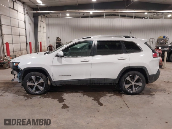 2019 Jeep Cherokee Limited z VIN 1C4PJMDX6KD138535, wystawiony jako IAAI lot #41551618 z przebiegiem 86 142 mil mil oraz . Historia ofert i sprzedaży dostępna na DreamBid. Obrazek 14.