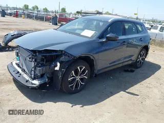 2025 Toyota Crown XLE z VIN JTDACAAJ6S3016620, wystawiony jako IAAI lot #42024734 z przebiegiem 5 492 mil mil oraz . Historia ofert i sprzedaży dostępna na DreamBid. Obrazek 18.