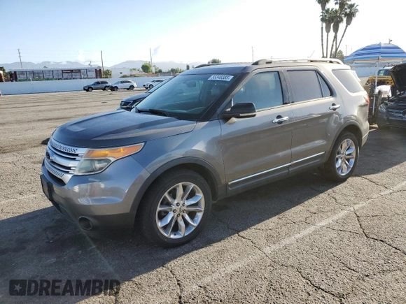 2011 Ford Explorer XLT z VIN 1FMHK8D86BGA15796, wystawiony jako Copart lot #55348385 z przebiegiem 129 505 mil mil oraz Szkoda całkowita • Salvage title. Historia ofert i sprzedaży dostępna na DreamBid. Obrazek 1.