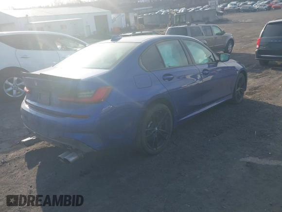 2021 BMW 3 Series M340i xDrive with VIN 3MW5U9J08M8B91253, listed as a IAAI auction lot 41771376 with 88,978 mi miles. Bid and sale history available at carsss.com. Image 4.