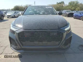 2021 Audi RS Q8 z VIN WU1ARBF15MD014208, wystawiony jako Copart lot #74697044 z przebiegiem 6665 mil mil oraz Tytuł czysty. Historia ofert i sprzedaży dostępna na DreamBid. Obrazek 5.