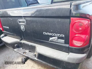 2010 Dodge Dakota with VIN 1D7CE3BK3AS164353, listed as a IAAI auction lot 40646738 with 146,625 mi miles and . Bid and sale history available at DreamBid. Image 16.