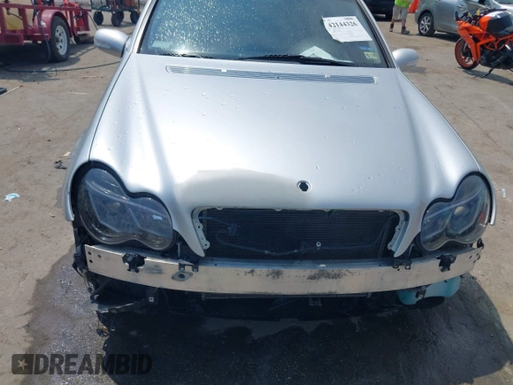 2002 Mercedes-Benz C with VIN WDBRF61J92E004472, listed as a IAAI auction lot 42144326 with 125,847 mi miles. Bid and sale history available at carsss.com. Image 6.