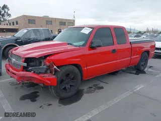 2004 Chevrolet Silverado 1500 Work Truck with VIN 2GCEC19T441162305, listed as a IAAI auction lot 42044275 with 154,971 mi miles. Bid and sale history available at carsss.com. Image 2.