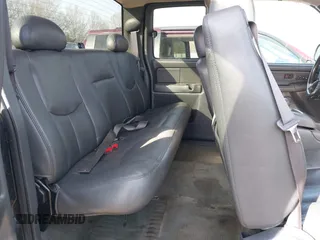 2004 Chevrolet Silverado 1500 with VIN 1GCEK19T64E192987, listed as a IAAI auction lot 41602418 with 279,282 mi miles and . Bid and sale history available at DreamBid. Image 8.