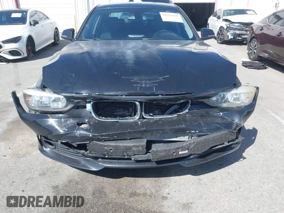 2013 BMW 3 Series 328i with VIN WBA3C1C59DF443846, listed as a IAAI auction lot 41932475 with 88,721 mi miles. Bid and sale history available at carsss.com. Image 11.