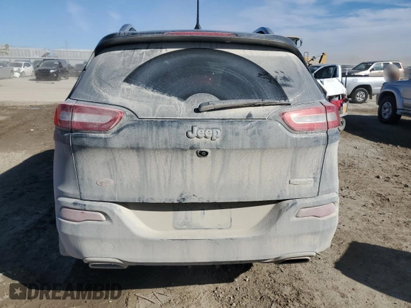 2018 Jeep Cherokee Latitude Plus with VIN 1C4PJLLX0JD584108, listed as a Copart auction lot 47093205 with 62,208 mi miles and Salvage Title. Bid and sale history available at carsss.com. Image 6.