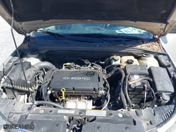 2014 Chevrolet Cruze LS with VIN 1G1PA5SH1E7194282, listed as a IAAI auction lot 41775395 with 195,596 mi miles. Bid and sale history available at carsss.com. Image 10.