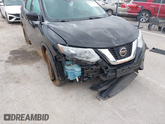 2020 Nissan Rogue SV with VIN KNMAT2MT3LP542894, listed as a IAAI auction lot 41527584 with 134,207 mi miles and . Bid and sale history available at carsss.com. Image 6.