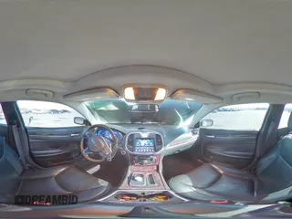 2016 Chrysler 300 C z VIN 2C3CCAEG9GH147556, wystawiony jako Copart lot #56751675 z przebiegiem 79 422 mil mil oraz Szkoda całkowita • Salvage title. Historia ofert i sprzedaży dostępna na DreamBid. Obrazek 13.