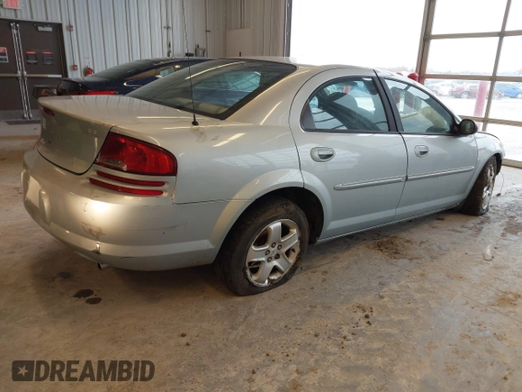 2002 Dodge Stratus z VIN 1B3EL56R42N276530, wystawiony jako IAAI lot #41726024 z przebiegiem 150 610 mil mil oraz . Historia ofert i sprzedaży dostępna na DreamBid. Obrazek 4.