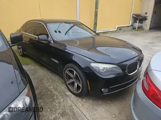 2012 BMW 7 Series 750Li xDrive с VIN WBAKC8C58CC435970, выставлен на аукционе Copart как лот 60091585 с пробегом 129 273 миль миль и Чистый • Clean title. История ставок и продаж доступна на DreamBid. Изображение 1.